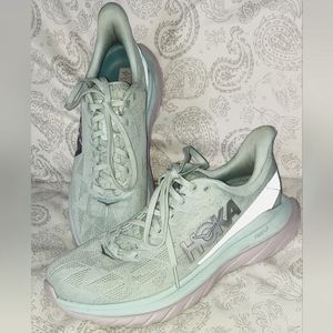 HOKA Women's Light Green Mach 4 Walking Training Shoes Size 8.5
